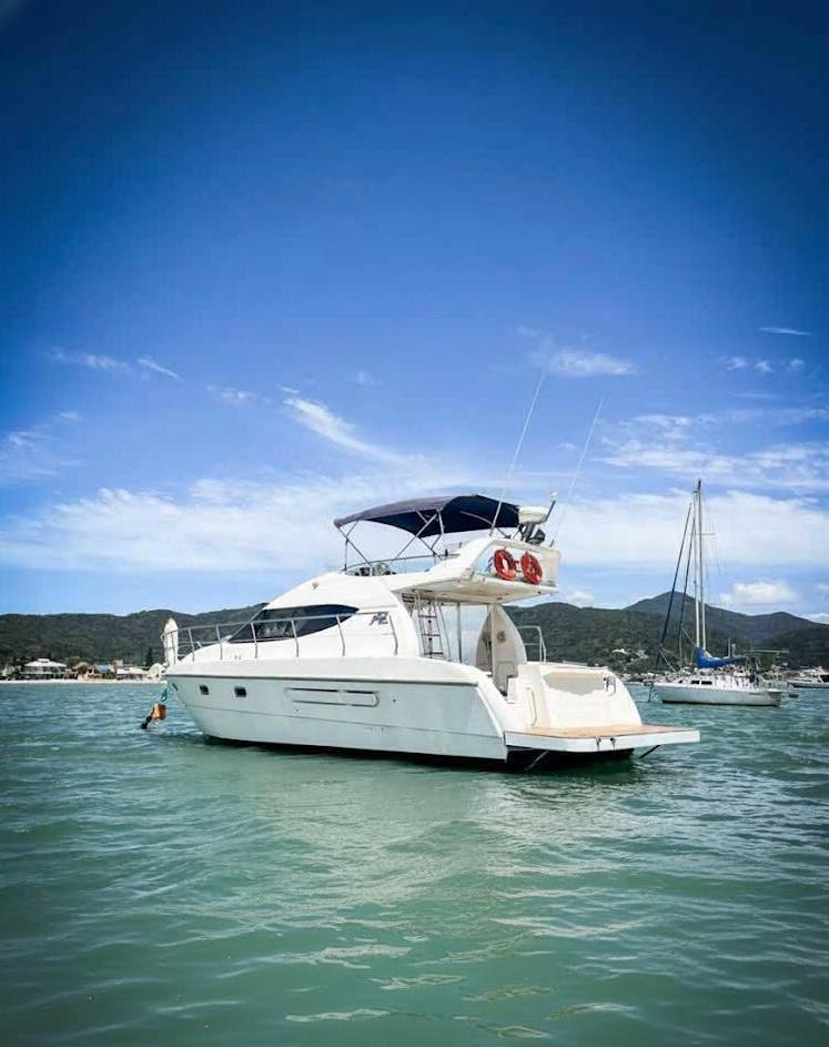 Lancha Azimut 40 pés - Vista 1