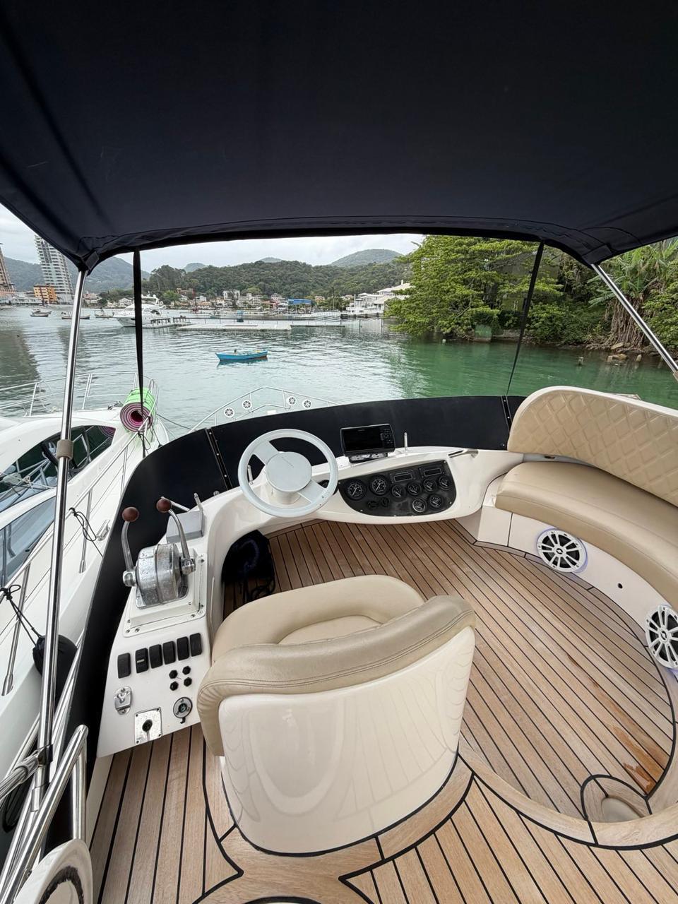 Lancha Azimut 38 pés - Vista 3